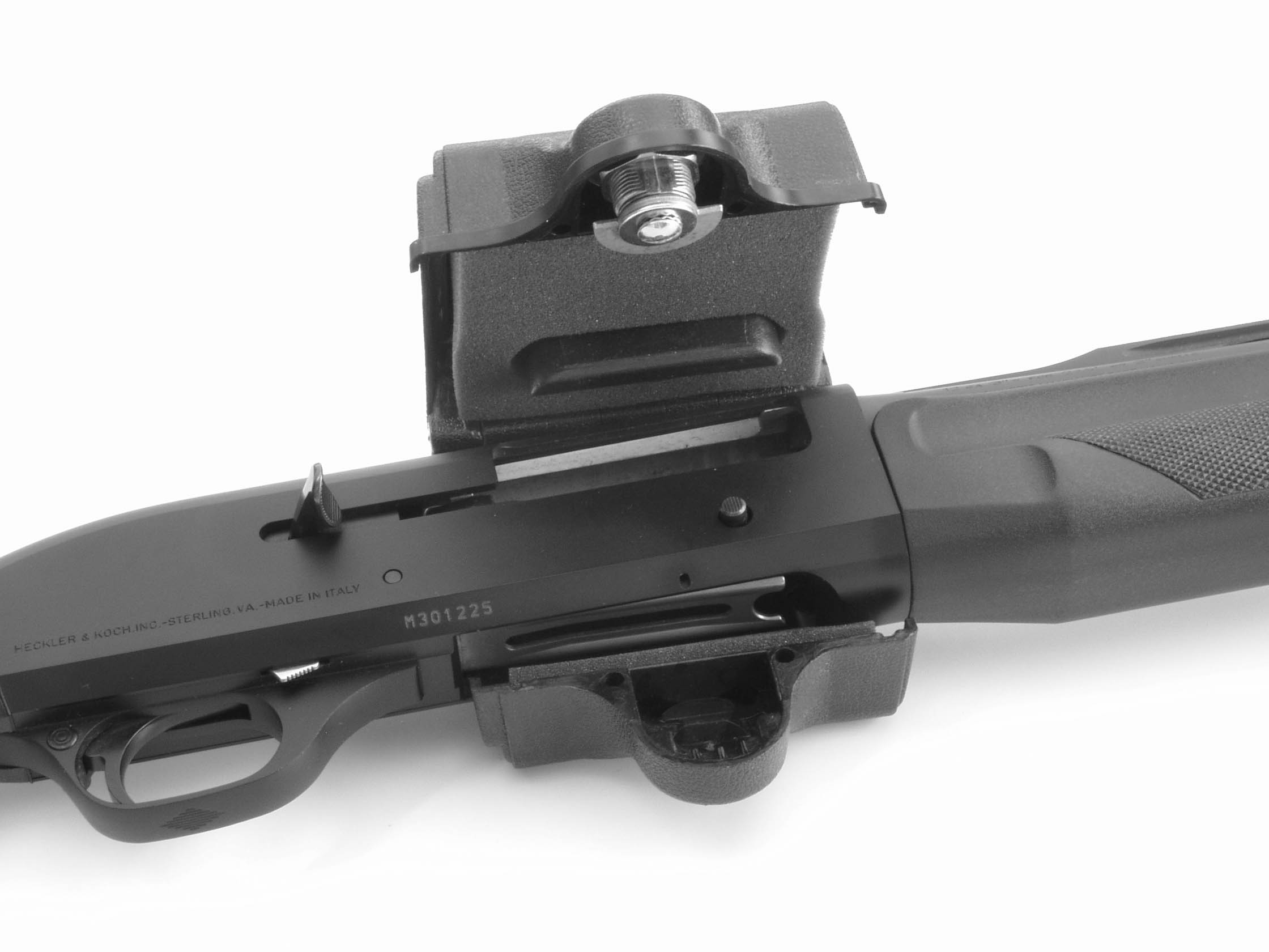 LJ3_auto_shotgun_open